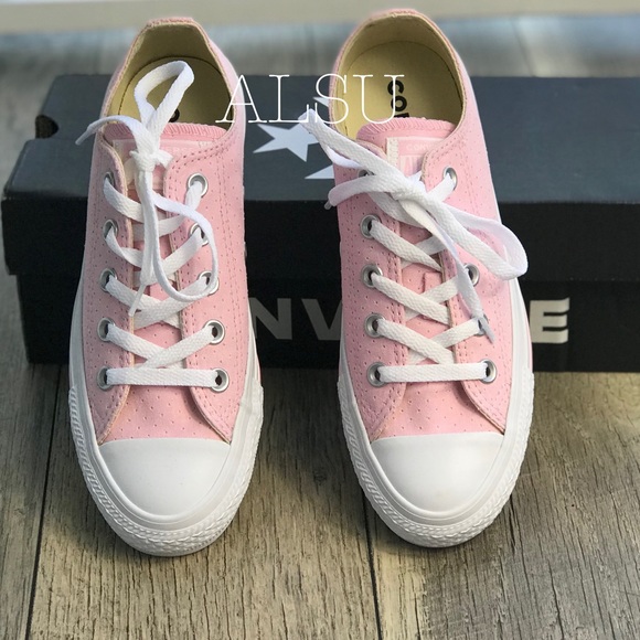 NWT Converse Ctas OX Cherry 🍒 Blossom W AUTHENTIC - Picture 6 of 8